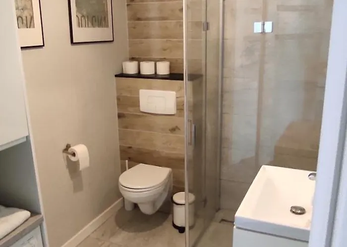 Szafarnia Apartmán *